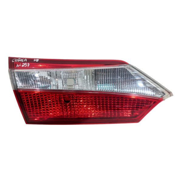 Lanterna Esquerda Tampa Traseira Toyota Corolla 2014 A 2017