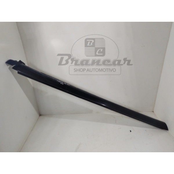 Spoiler Saia Lateral Direita Com Detalhe Azera 2007 A 2010