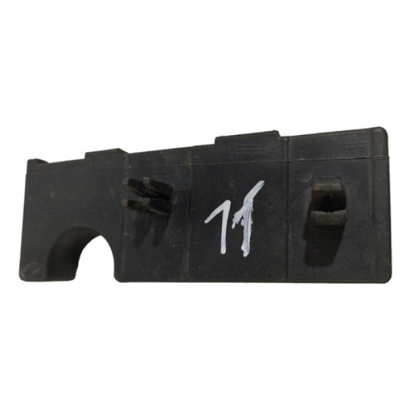 Guia Parachoque Dianteiro Direito Gm Corsa Classic 09 A 16