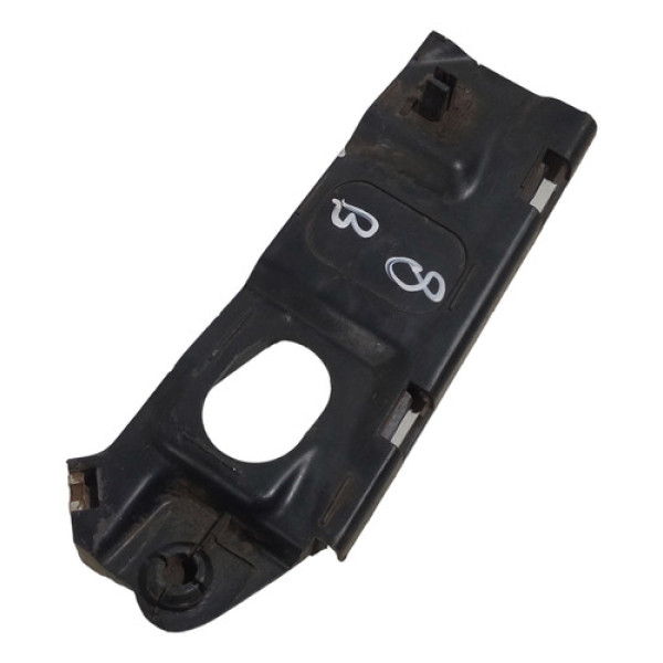 Guia Parachoque Dianteiro Direito Gm Corsa Montana 03 A 12