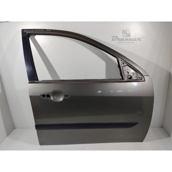 Porta Dianteira Direita C/ Detalhe Focus 2001 A 2007