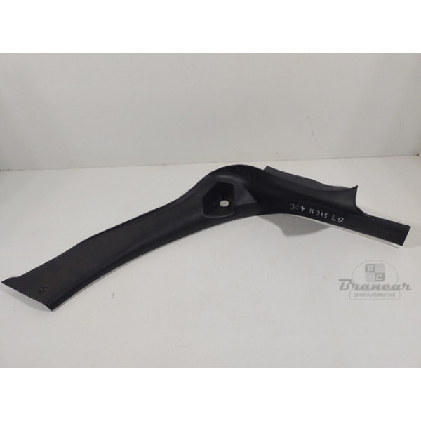 Acabamento Da Coluna Lado Direito Peugeot 307 2006 A 2011