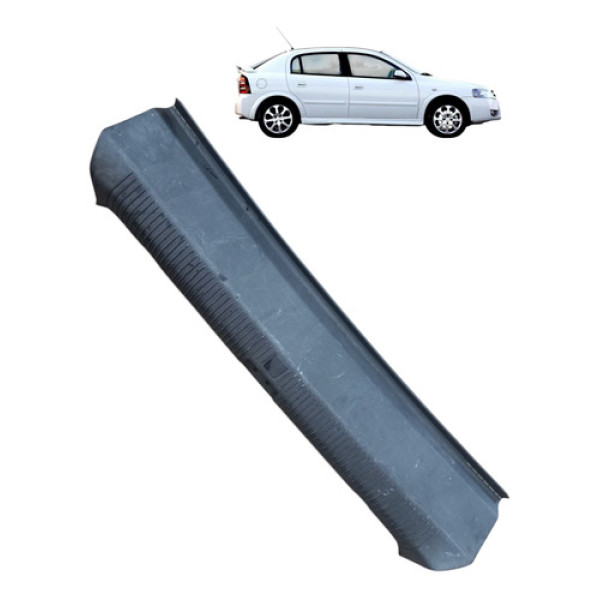 Soleira Porta Malas Astra Hatch 2006 2011